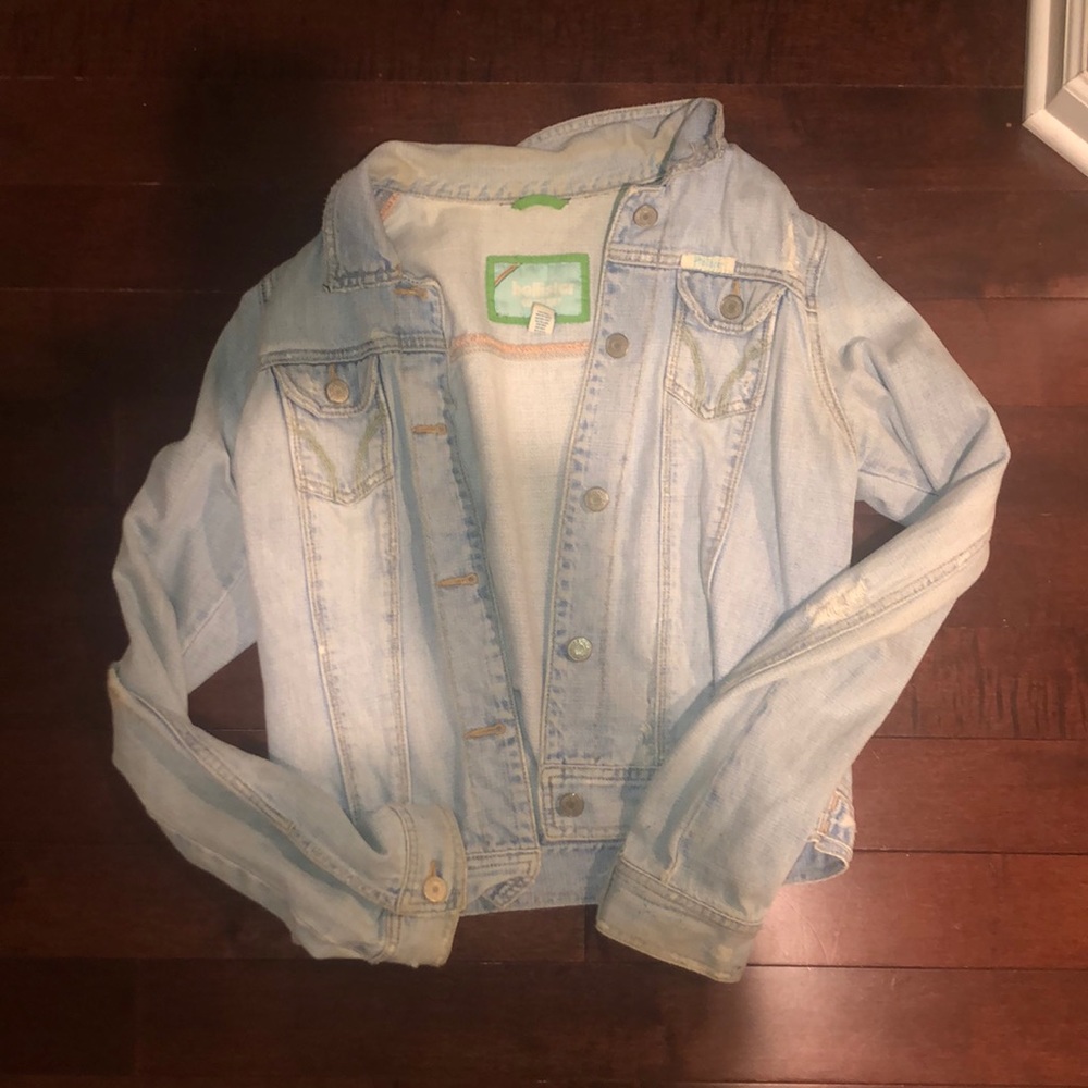 Light washed jean jacket